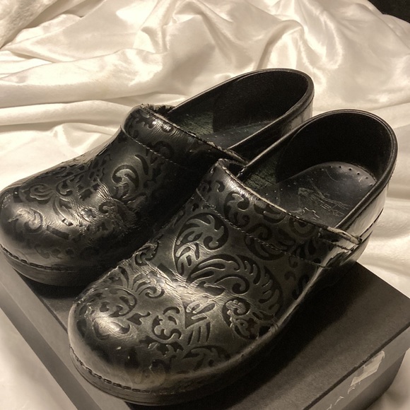 Dansko Black Clog Shoes - size38 - Picture 1 of 7